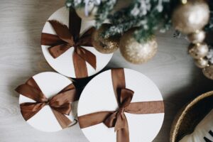6 B2B Marketing & Sales Tips to Close More Deals During the Holiday Season 6 B2B Marketing & Sales Tips to Close More Deals During the Holiday Season