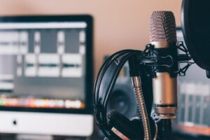 22 Best B2B Sales Podcasts for 2024 20 Best B2B Sales Podcasts for 2021