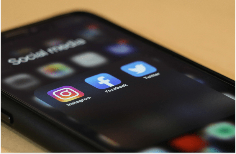 How to Use Social Media to Generate Leads